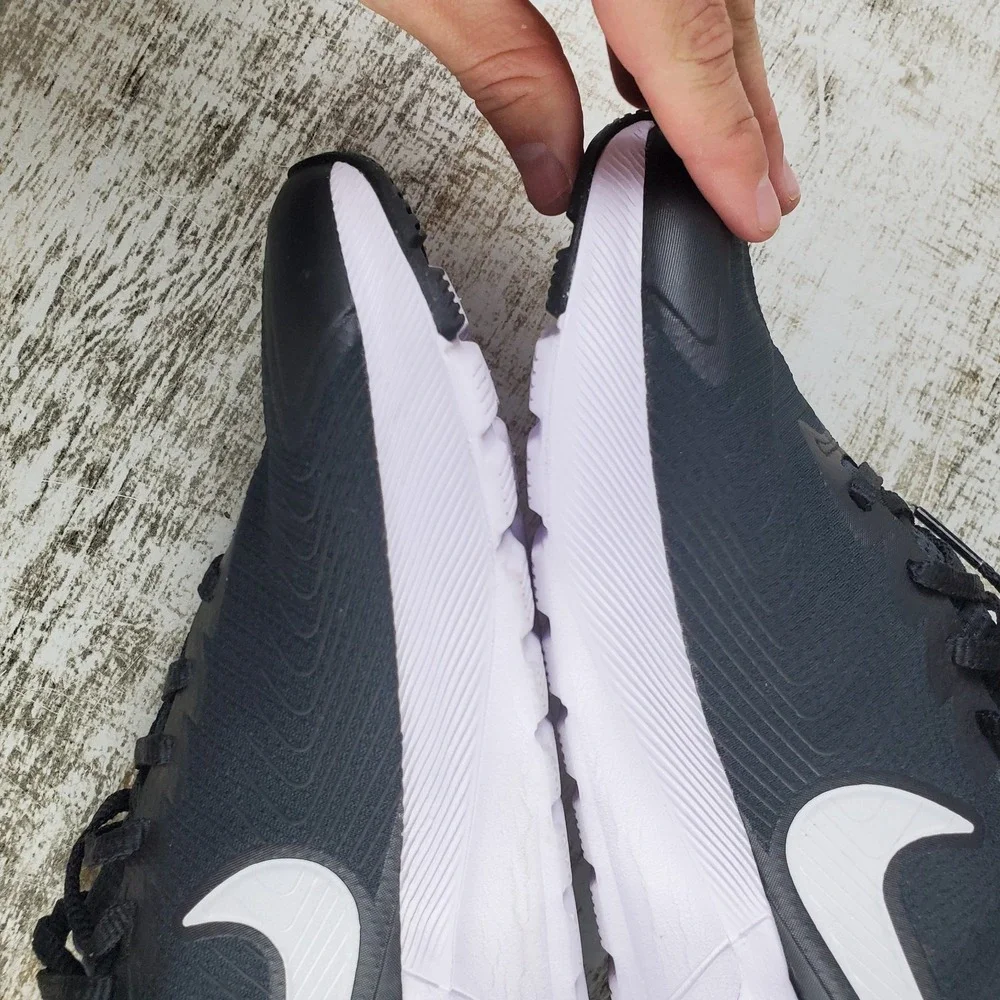 Nike worn 2x